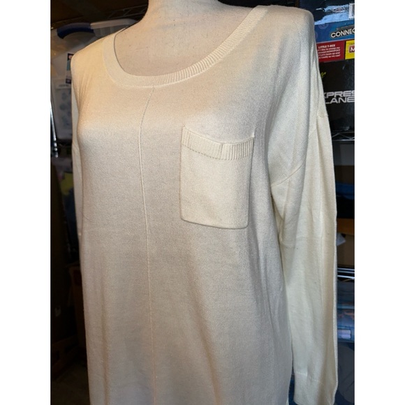 Women’s Natural Cream Daisy Fuentes Soft Touch Long Sleeve Sweater 🤍 - Picture 13 of 16
